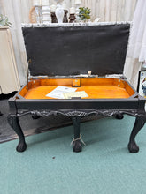 Load image into Gallery viewer, Vintage painted bench
